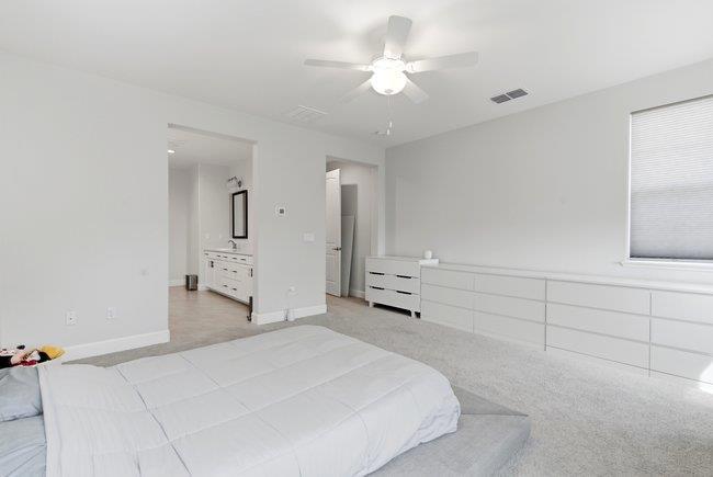 Hollister, California, 95023, United States, 5 Bedrooms Bedrooms, ,4 BathroomsBathrooms,Residential,For Sale,2032027