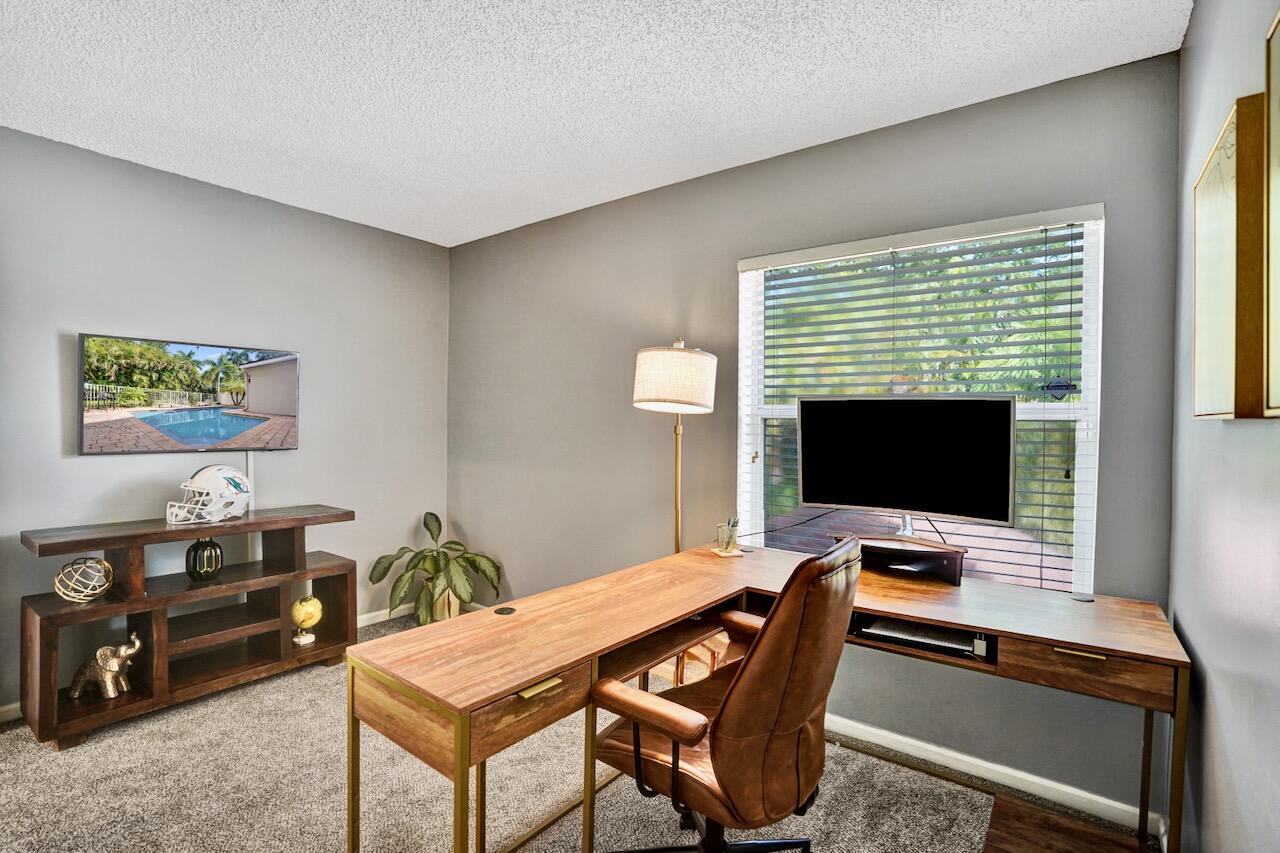 Lake Worth, Florida, 33463, United States, 3 Bedrooms Bedrooms, ,3 BathroomsBathrooms,Residential,For Sale,1940163