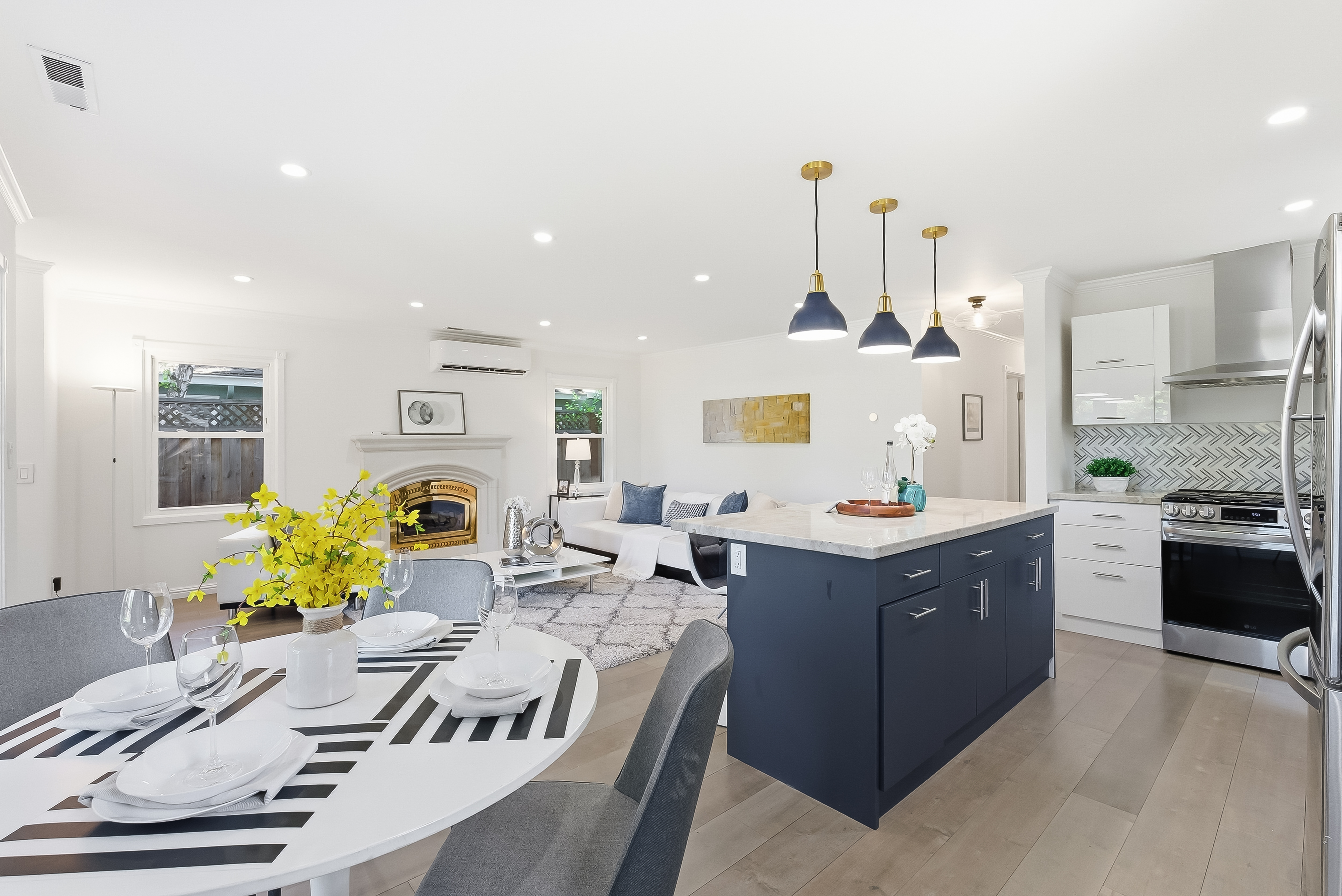  Modern Comfort & Backyard Bliss in North Fair Oaks - 物件實景