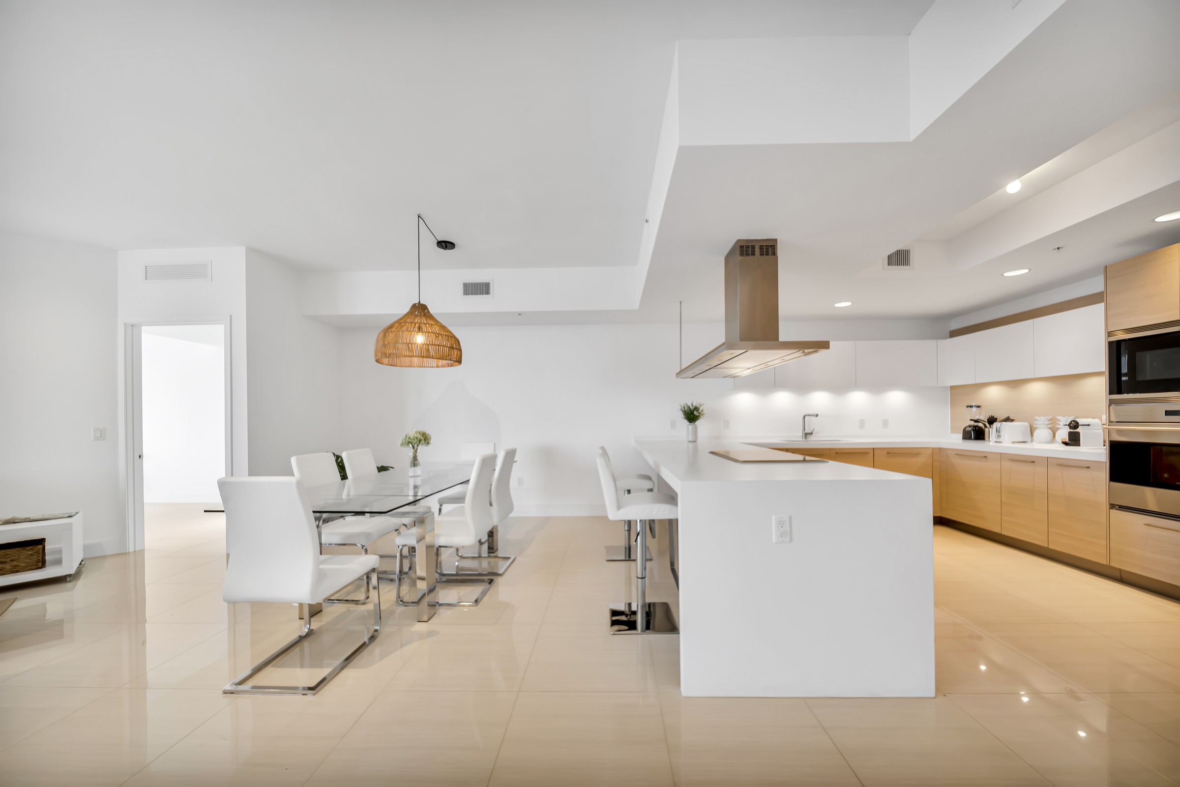  17301 Biscayne Blvd, North Miami Beach, FL, 33160 - 物件實景