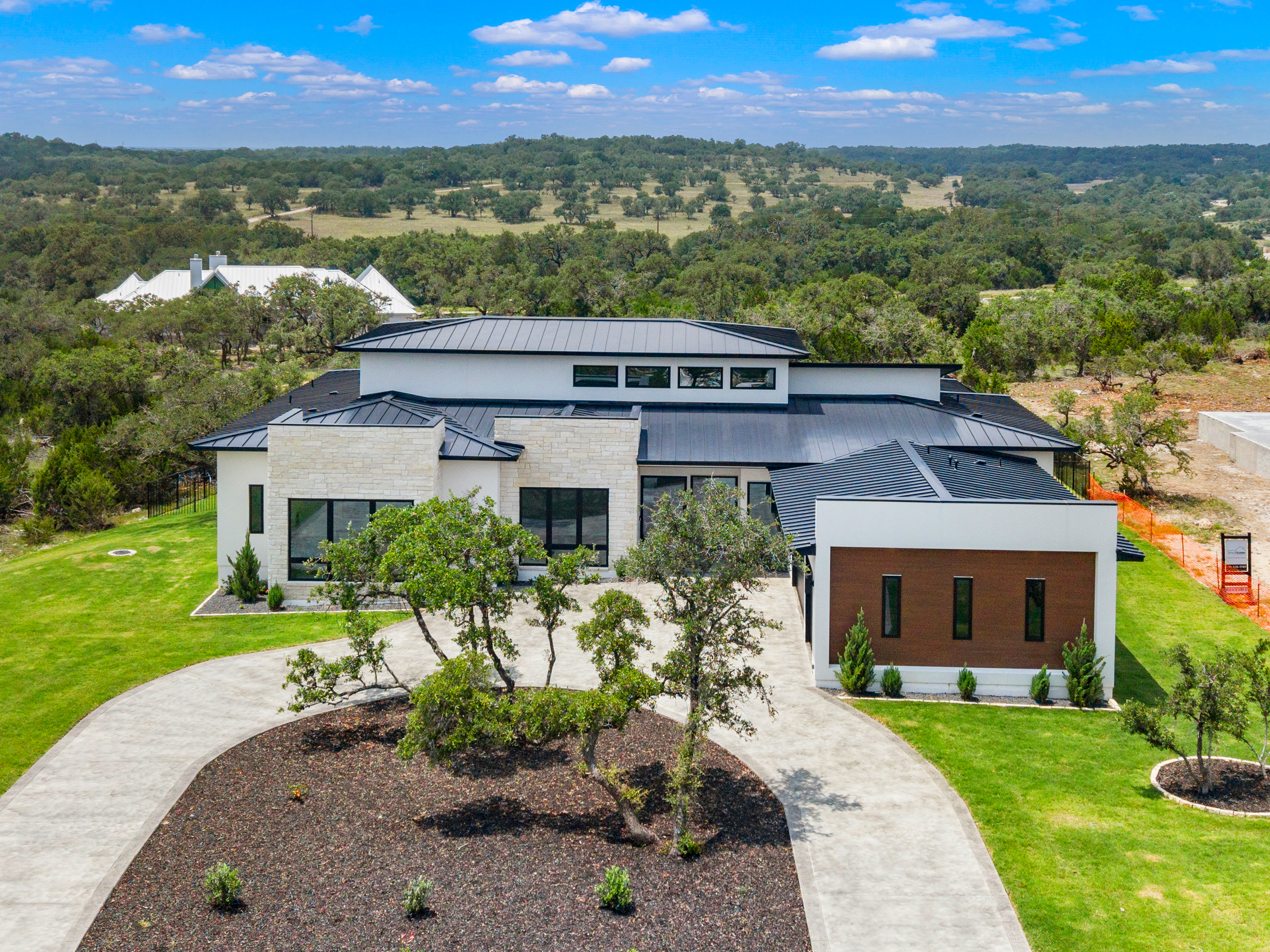  Modern Luxury on 1 Acre - 物件實景
