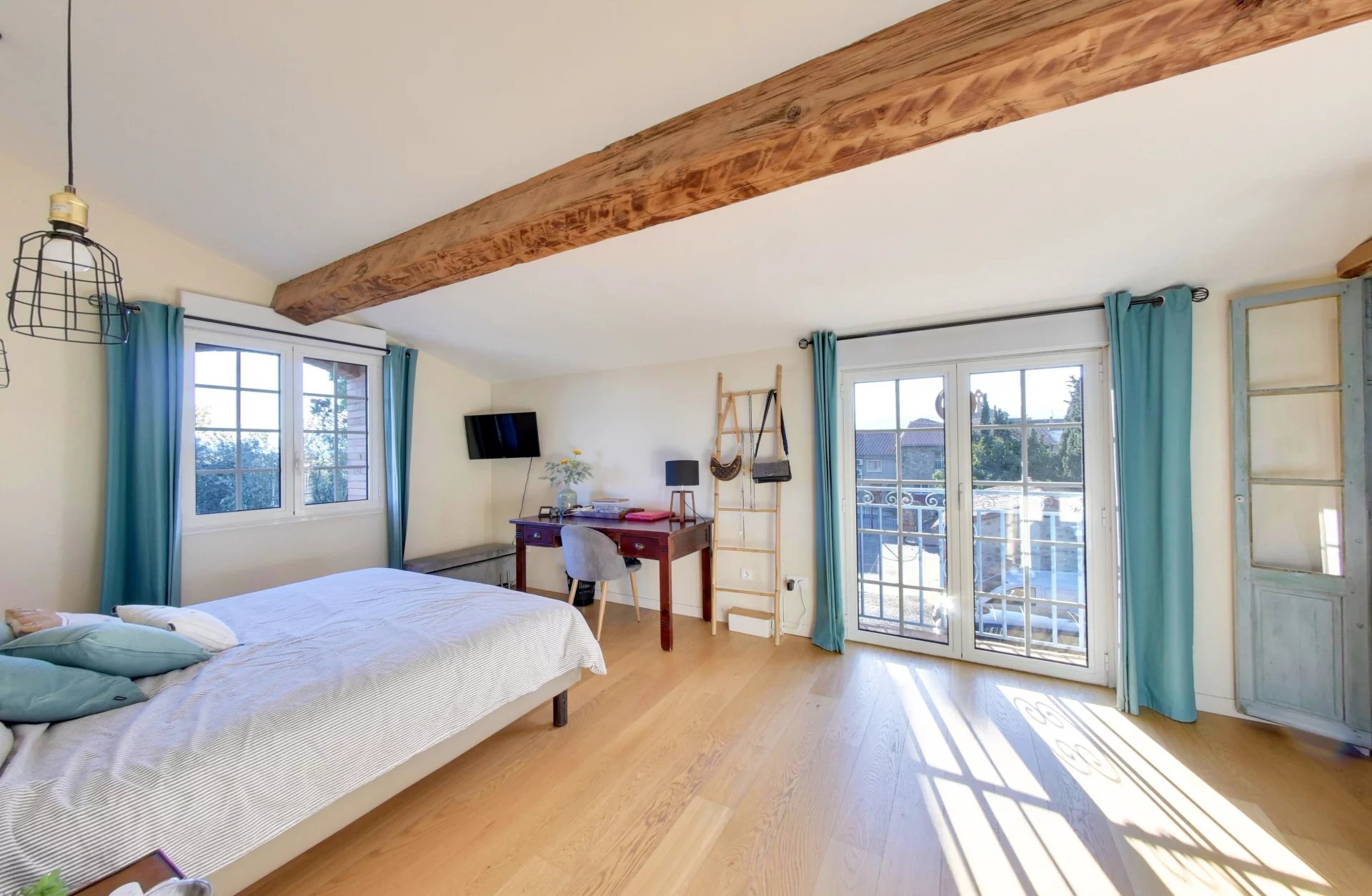 Thuir, Occitanie, 66300, FR, 5 Bedrooms Bedrooms, ,2 BathroomsBathrooms,Residential,For Sale,1991198