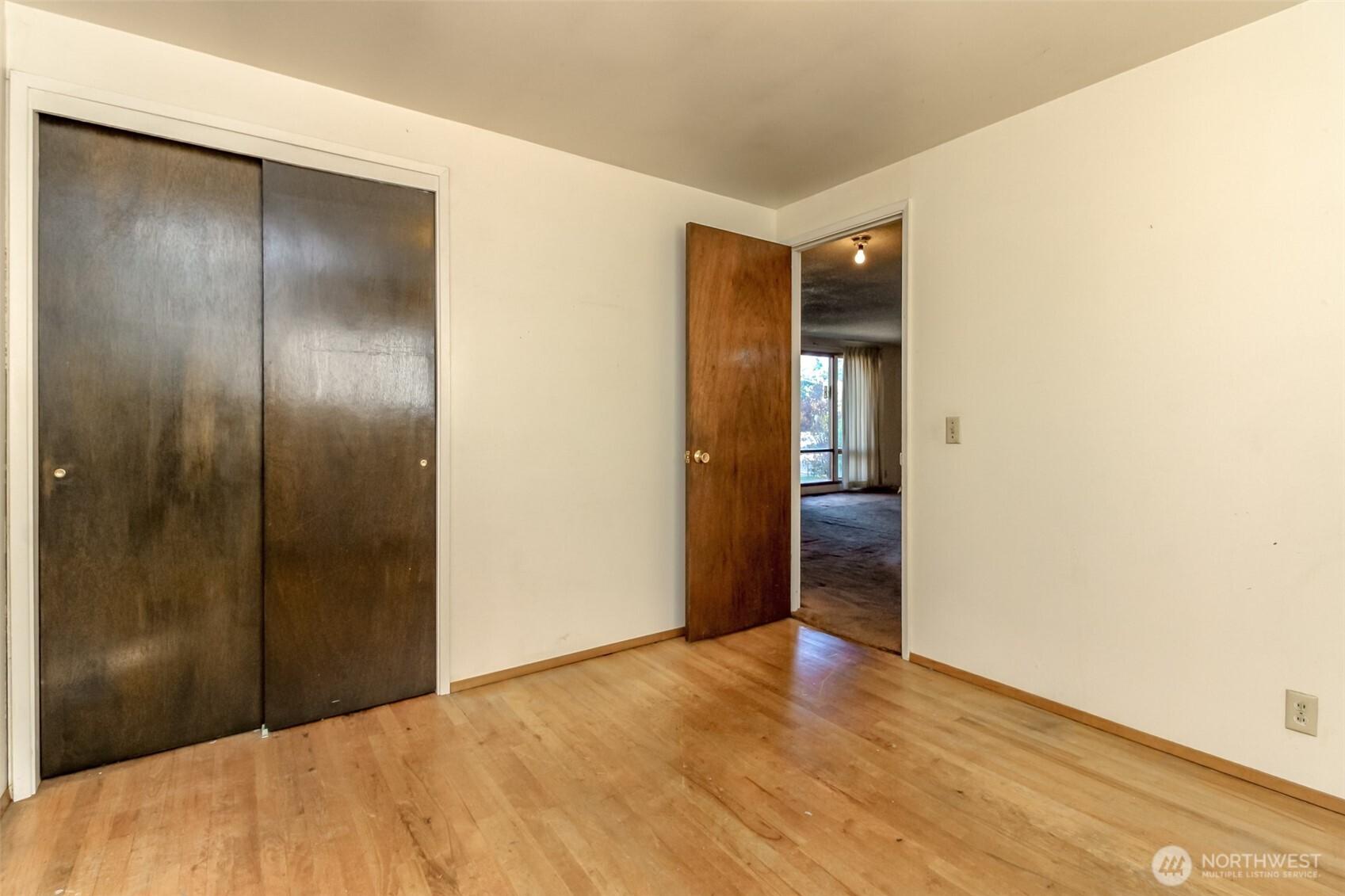 SEATTLE, Washington, 98146, United States, 3 Bedrooms Bedrooms, ,2 BathroomsBathrooms,Residential,For Sale,1969203