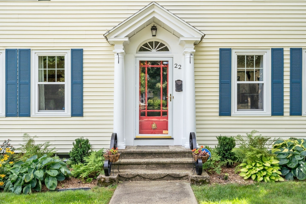 Holyoke, Massachusetts, 01040, United States, 4 Bedrooms Bedrooms, ,2 BathroomsBathrooms,Residential,For Sale,1939451