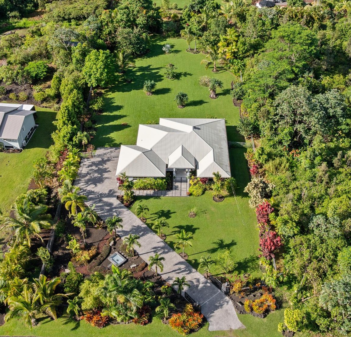 4th Ave, Keaau, HI 96749