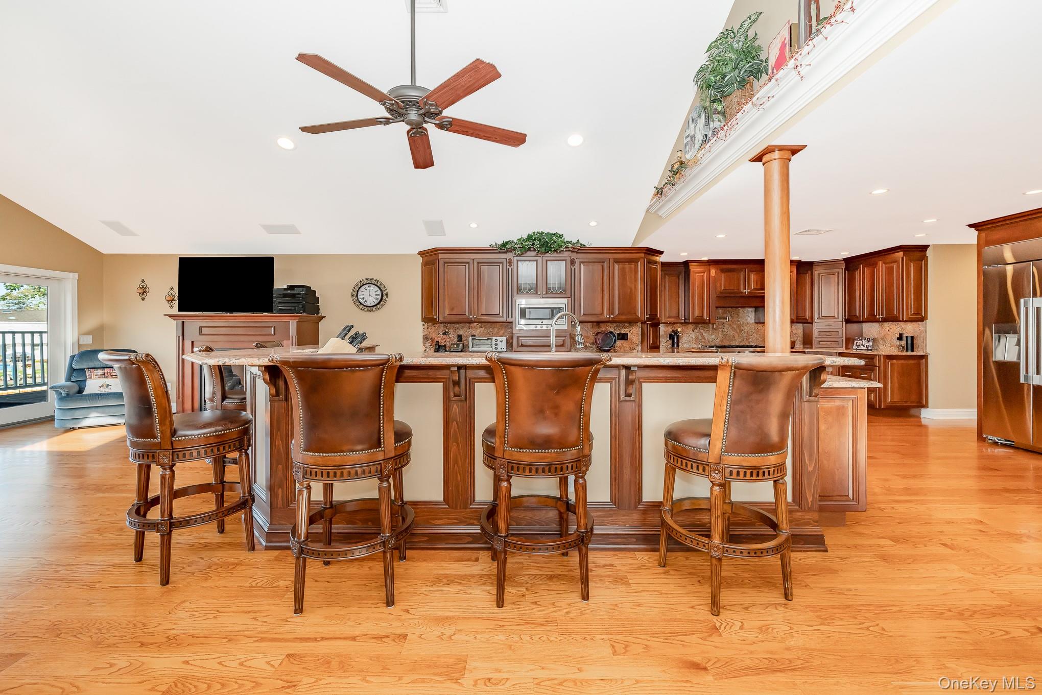 West Islip, New York, 11795, United States, 5 Bedrooms Bedrooms, ,5 BathroomsBathrooms,Residential,For Sale,1943882