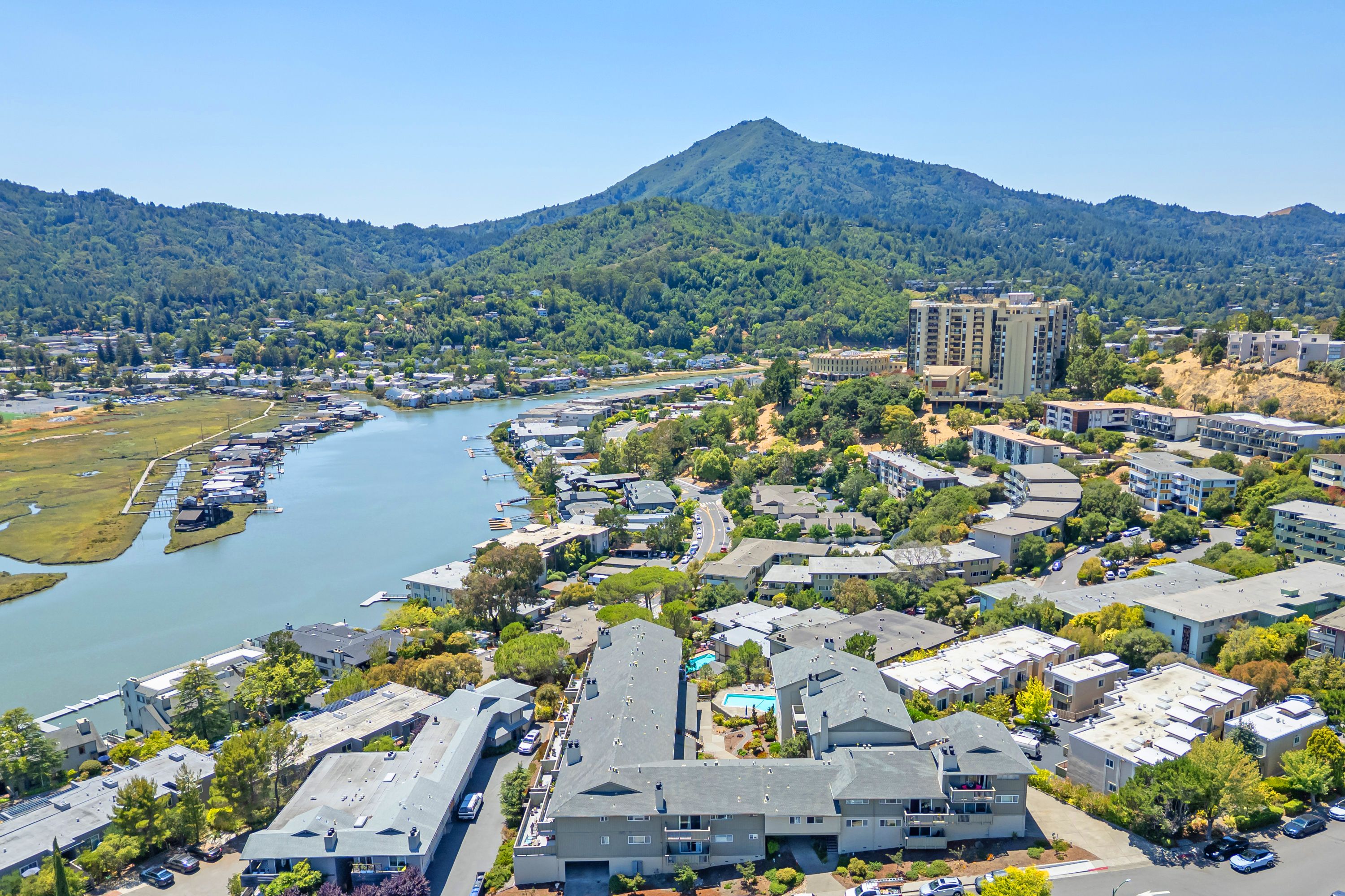  The Ultimate Penthouse Retreat with Views, Privacy, and Peace. - 物件實景