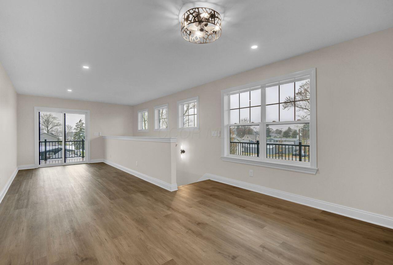 Thornville, Ohio, 43076, United States, 4 Bedrooms Bedrooms, ,4 BathroomsBathrooms,Residential,For Sale,1998970