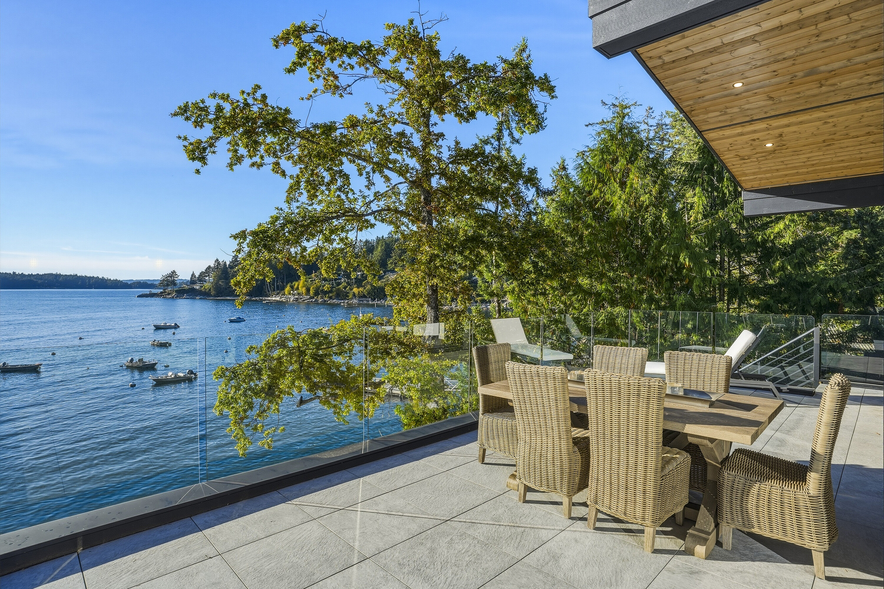  West Coast Waterfront Elegance - 物件實景