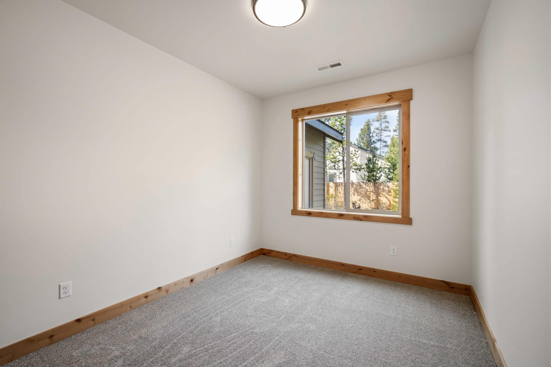  17146 Covina Road Bend, OR 97707 - 物件實景