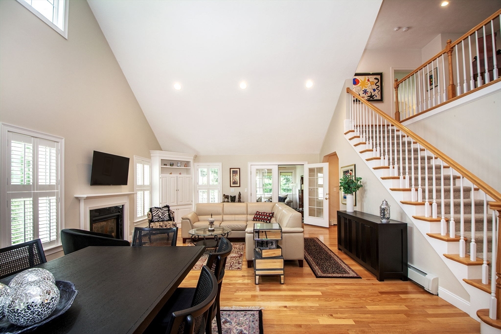 Hanover, Massachusetts, 02339, United States, 2 Bedrooms Bedrooms, ,3 BathroomsBathrooms,Residential,For Sale,1940214