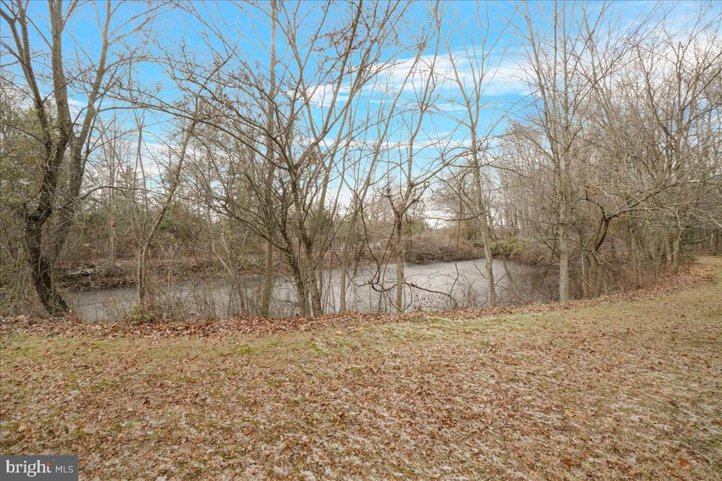Fayetteville, Pennsylvania, 17222, United States, 3 Bedrooms Bedrooms, ,2 BathroomsBathrooms,Residential,For Sale,1928421