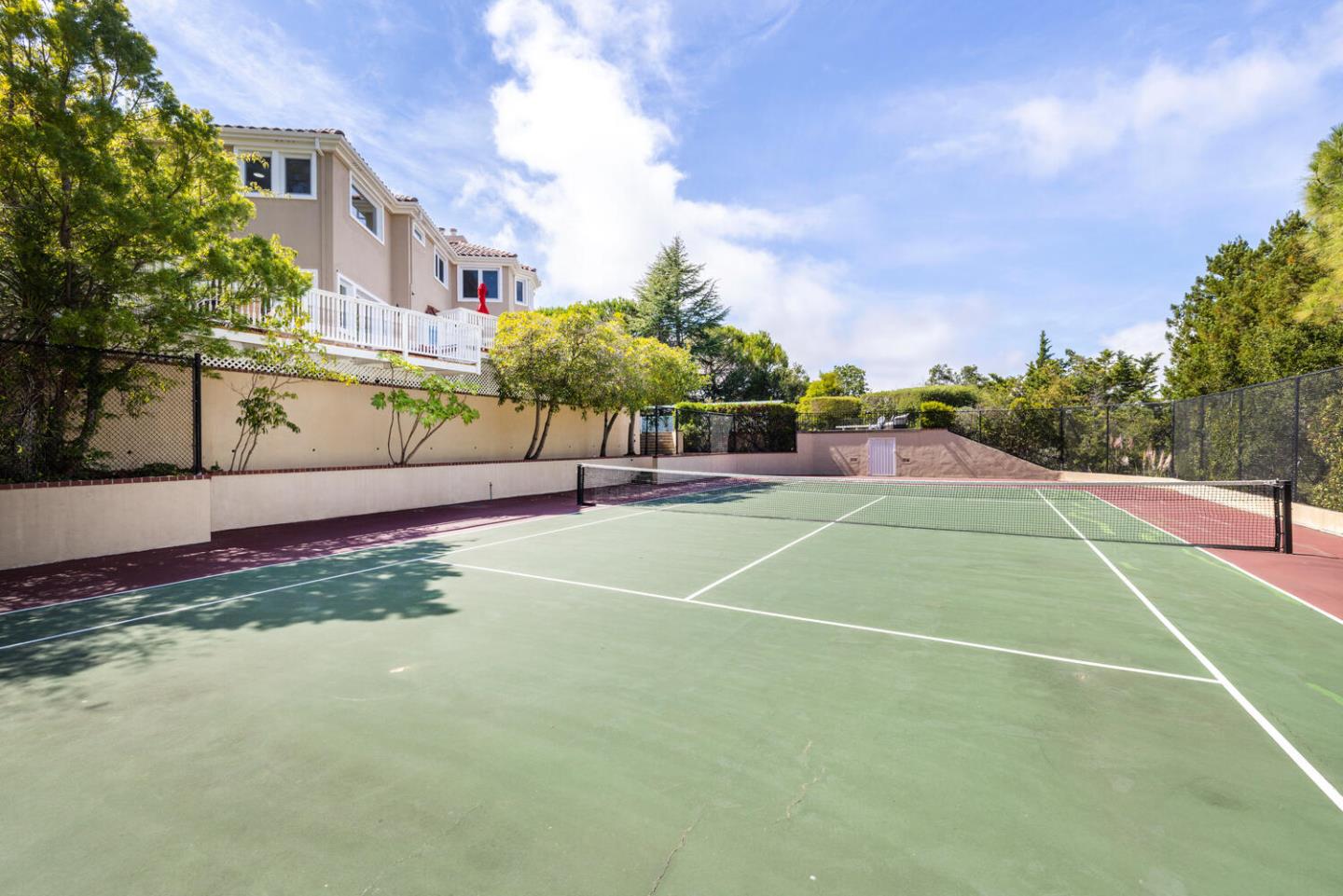 Hillsborough, California, 94010, United States, 5 Bedrooms Bedrooms, ,5 BathroomsBathrooms,Residential,For Sale,1940320