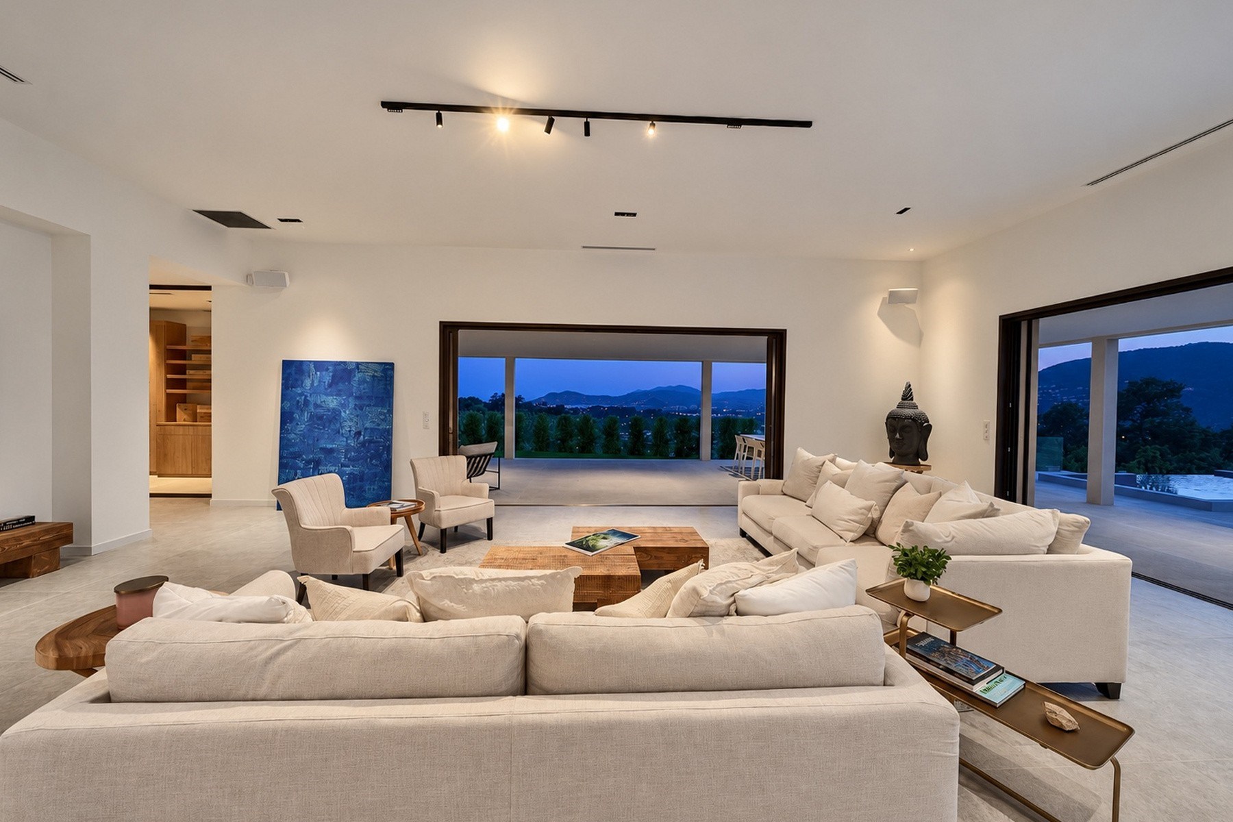  Mougins, private estate for sale, 533 sqm, panoramic views, guest house and 2.2… - 物件實景