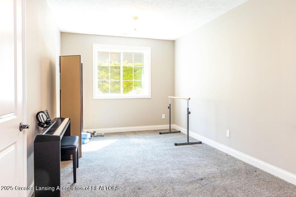 East Lansing, Michigan, 48823, United States, 4 Bedrooms Bedrooms, ,3 BathroomsBathrooms,Residential,For Sale,1890270