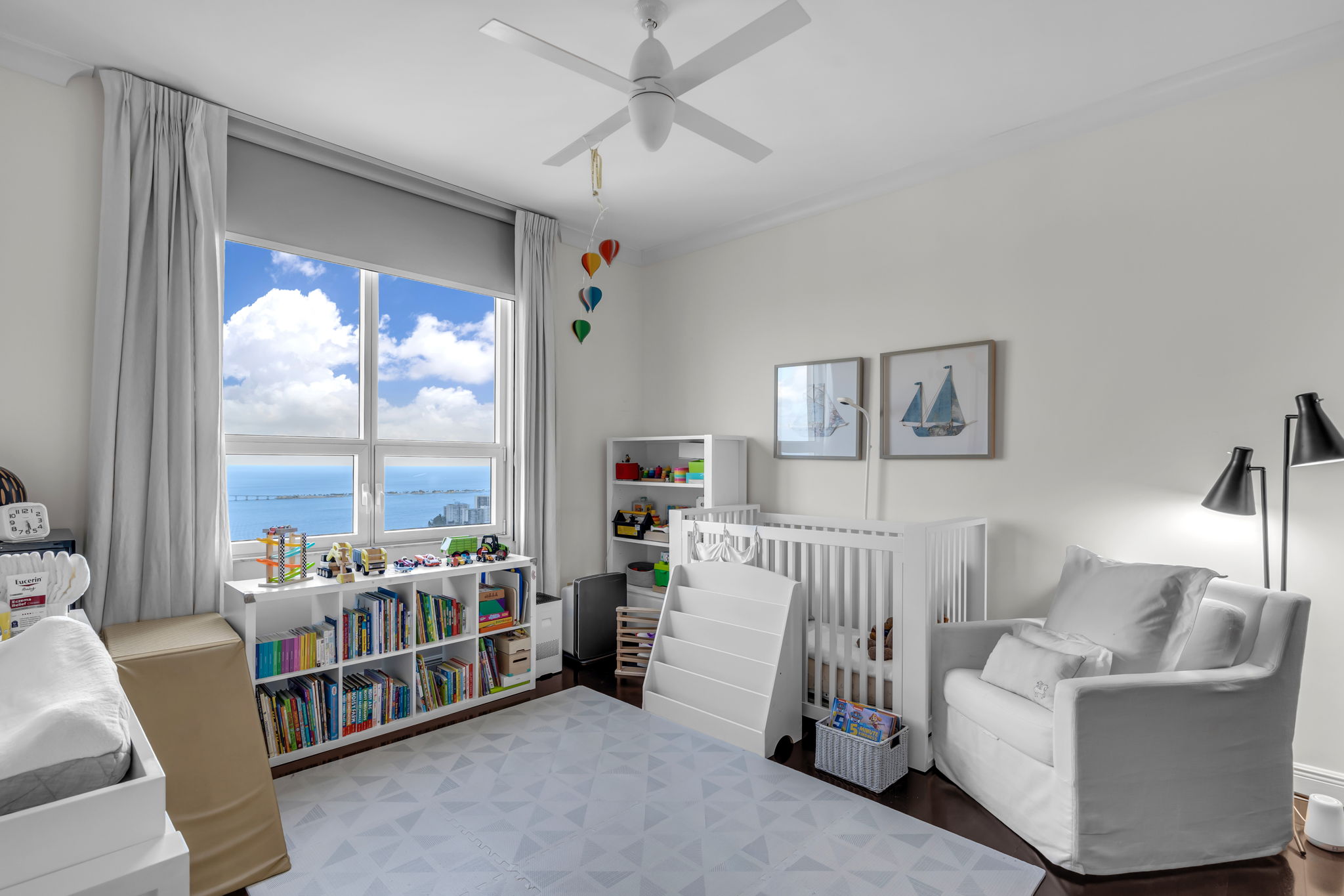  848 Brickell Key Drive LPH4401, Miami, FL, 33131 - 物件實景