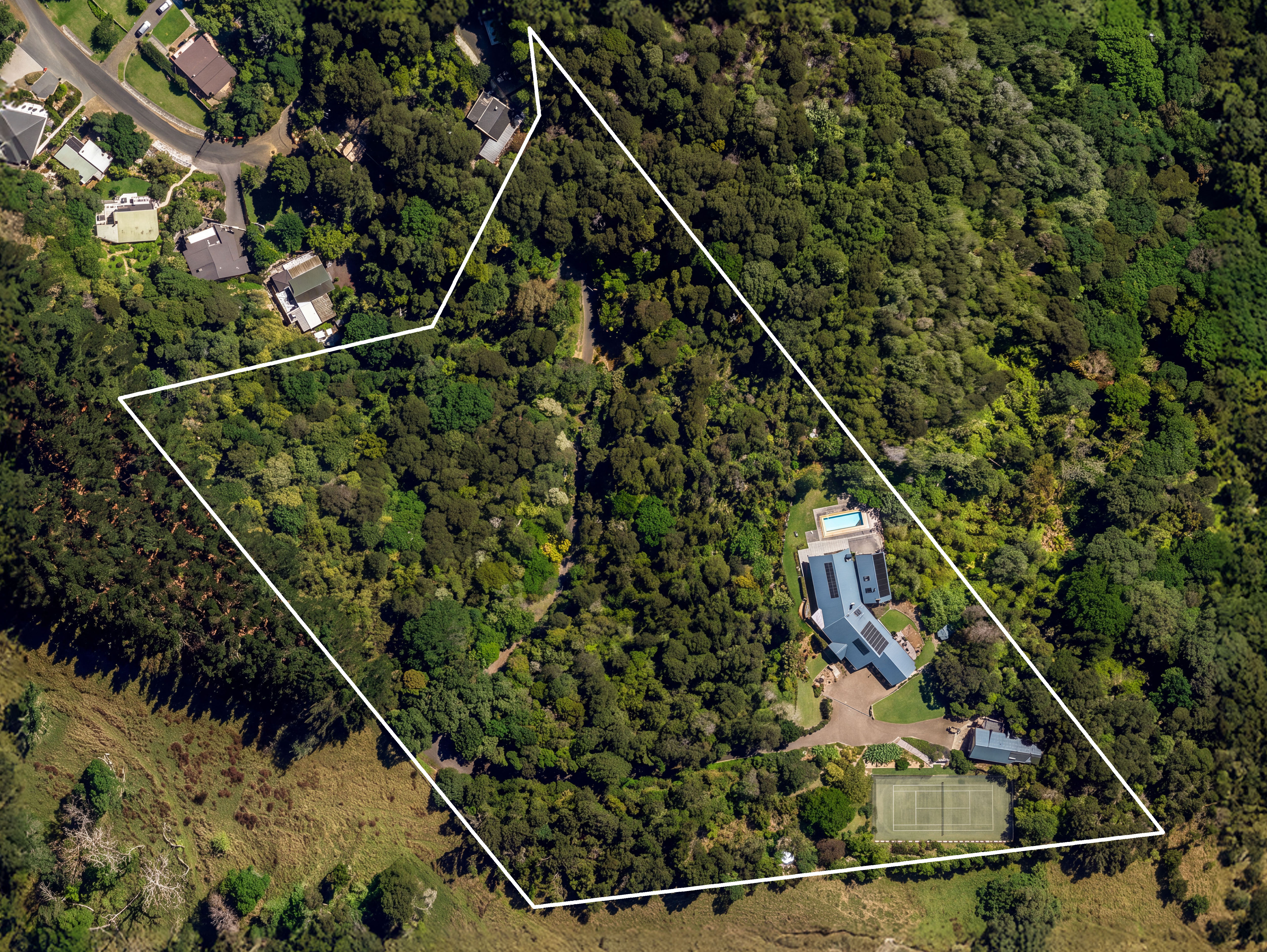  15a Te Papa Road, Kawakawa Bay, Auckland - 物件實景