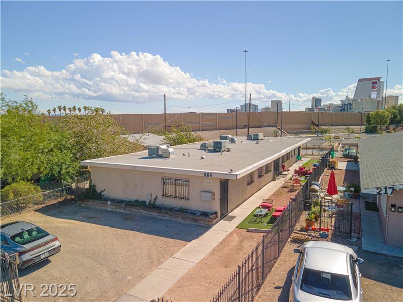 Las Vegas, Nevada, 89106, United States, 4 Bedrooms Bedrooms, ,4 BathroomsBathrooms,Residential,For Sale,1979989