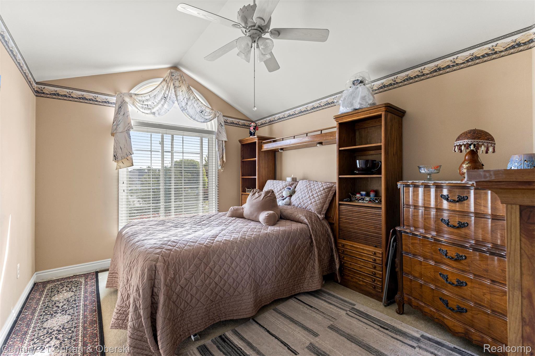 Clinton Charter Township, Michigan, 48038, United States, 4 Bedrooms Bedrooms, ,4 BathroomsBathrooms,Residential,For Sale,1979436