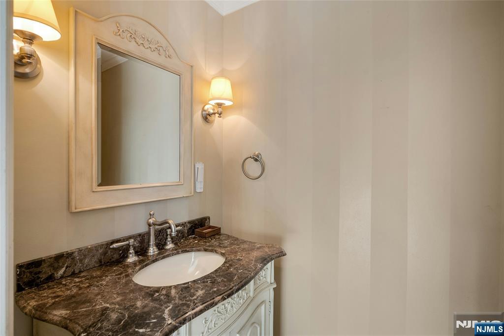 Ridgefield, New Jersey, 07657, United States, 4 Bedrooms Bedrooms, ,3 BathroomsBathrooms,Residential,For Sale,1991908