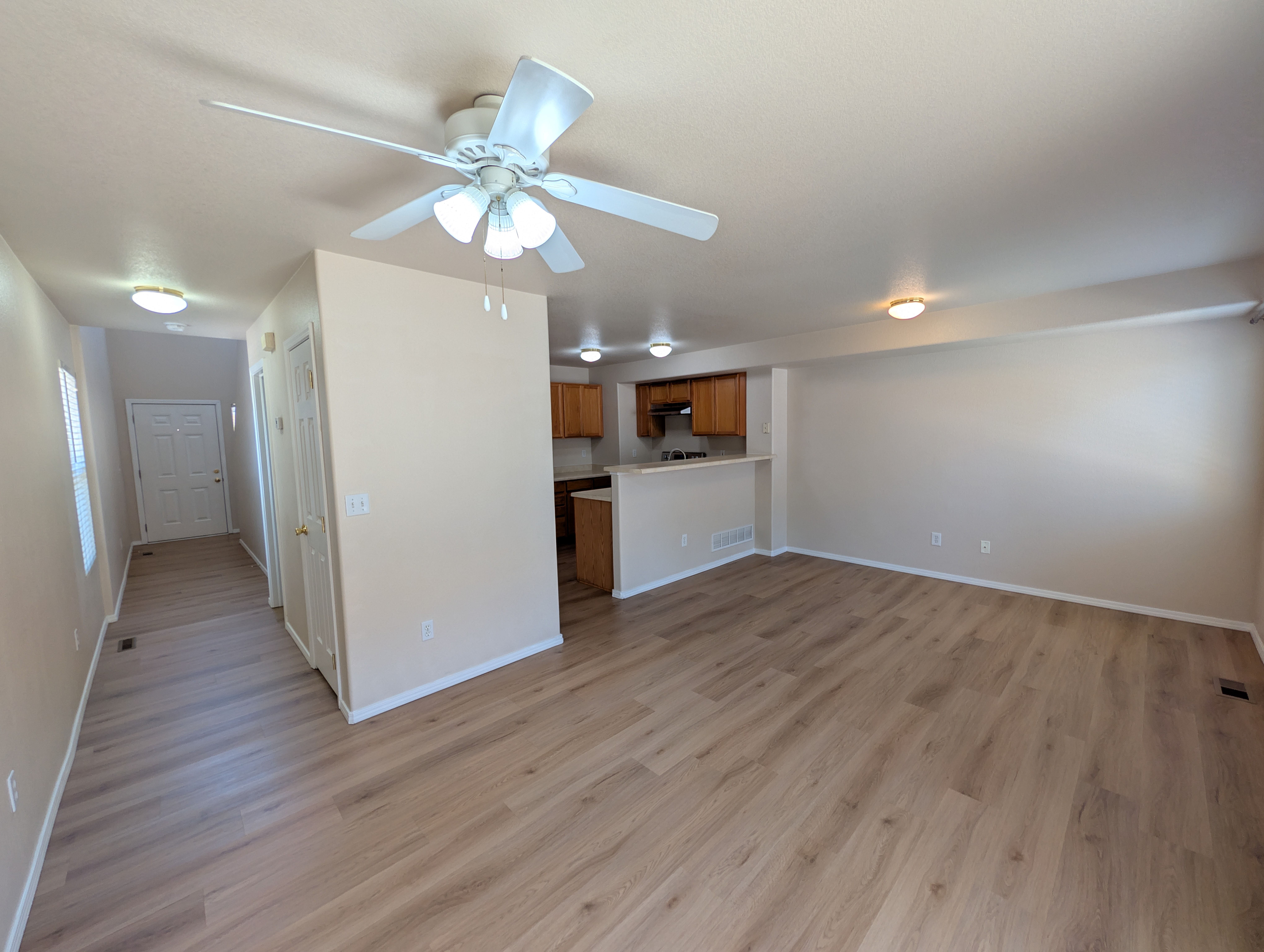  Phenomenal 4-plex income opportunity in desirable University Park - 物件實景
