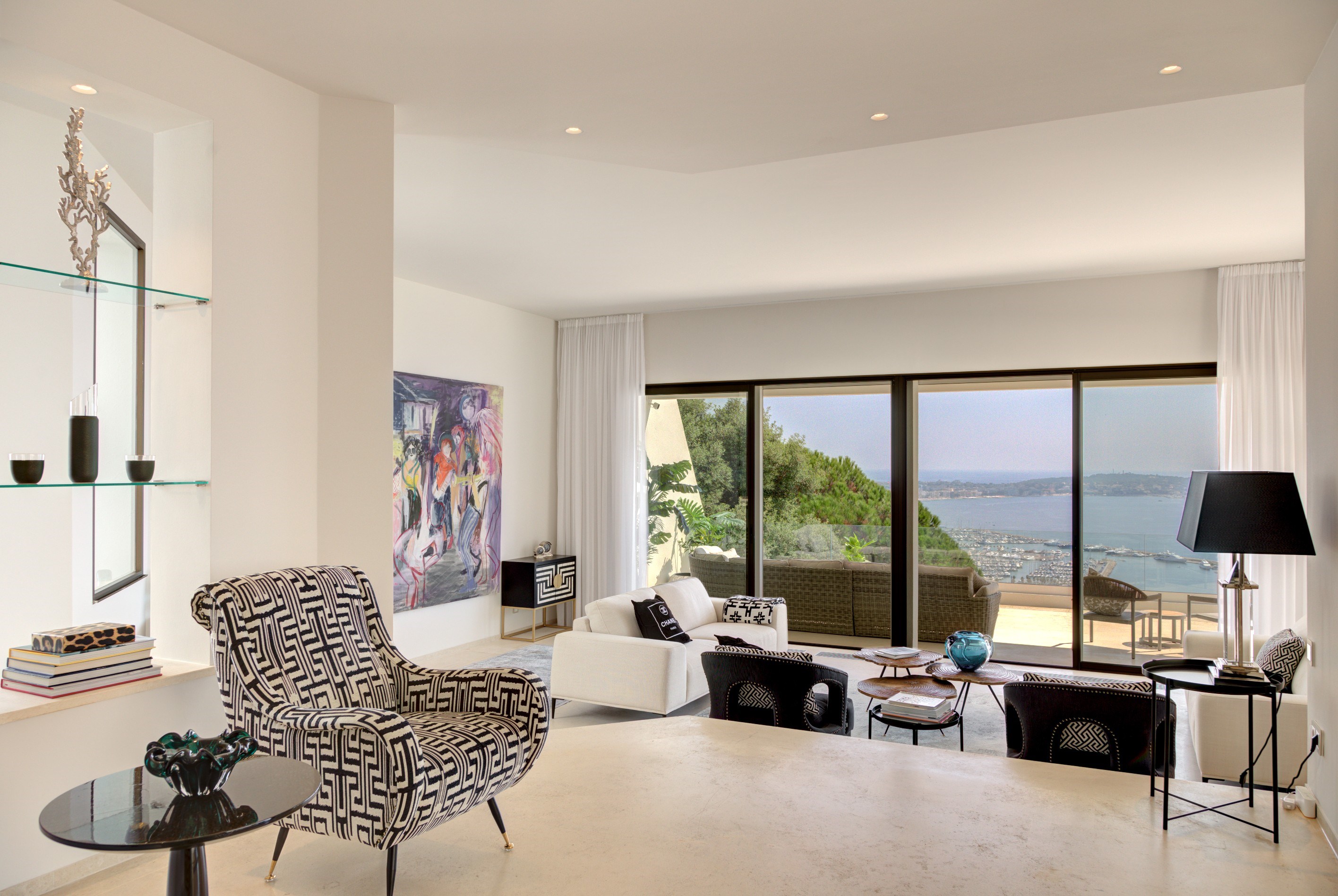  Super Cannes Vallauris, 260 sqm villa with five bedrooms, pool and panoramic se… - 物件實景