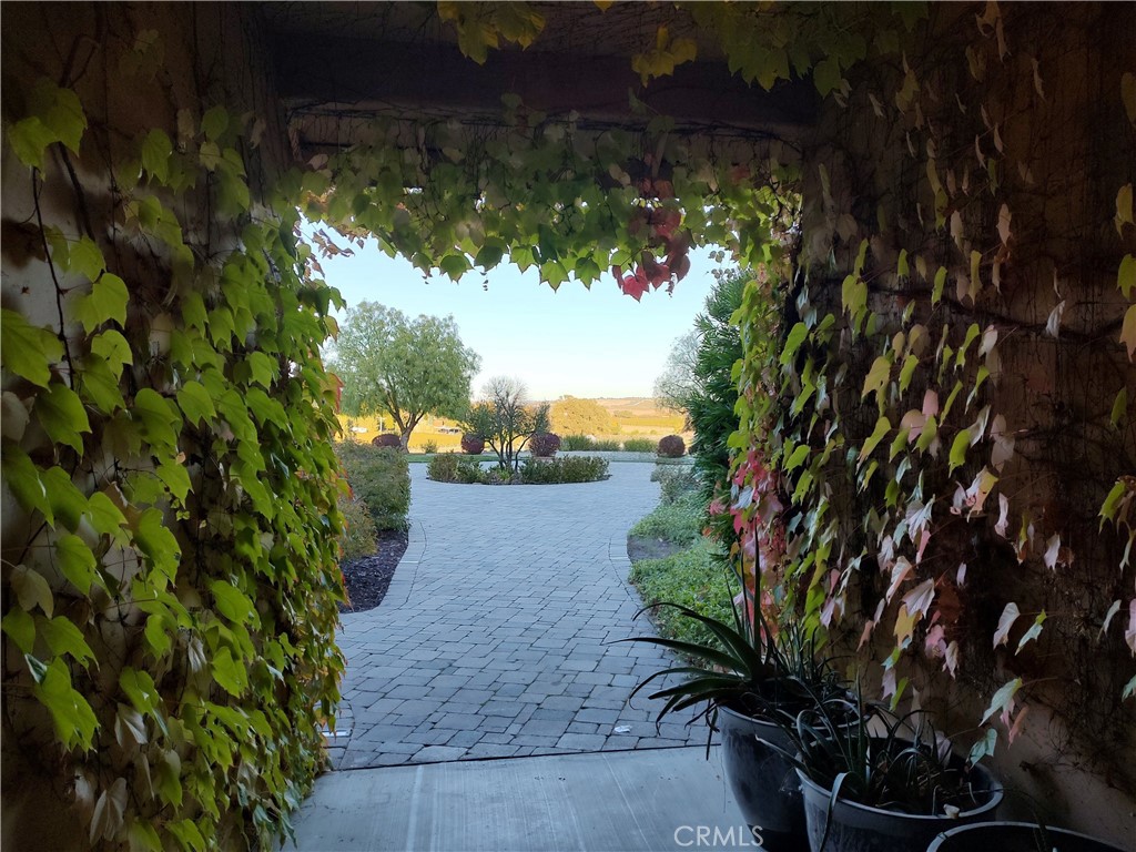 Templeton, California, 93465, United States, 4 Bedrooms Bedrooms, ,4 BathroomsBathrooms,Residential,For Sale,2006355