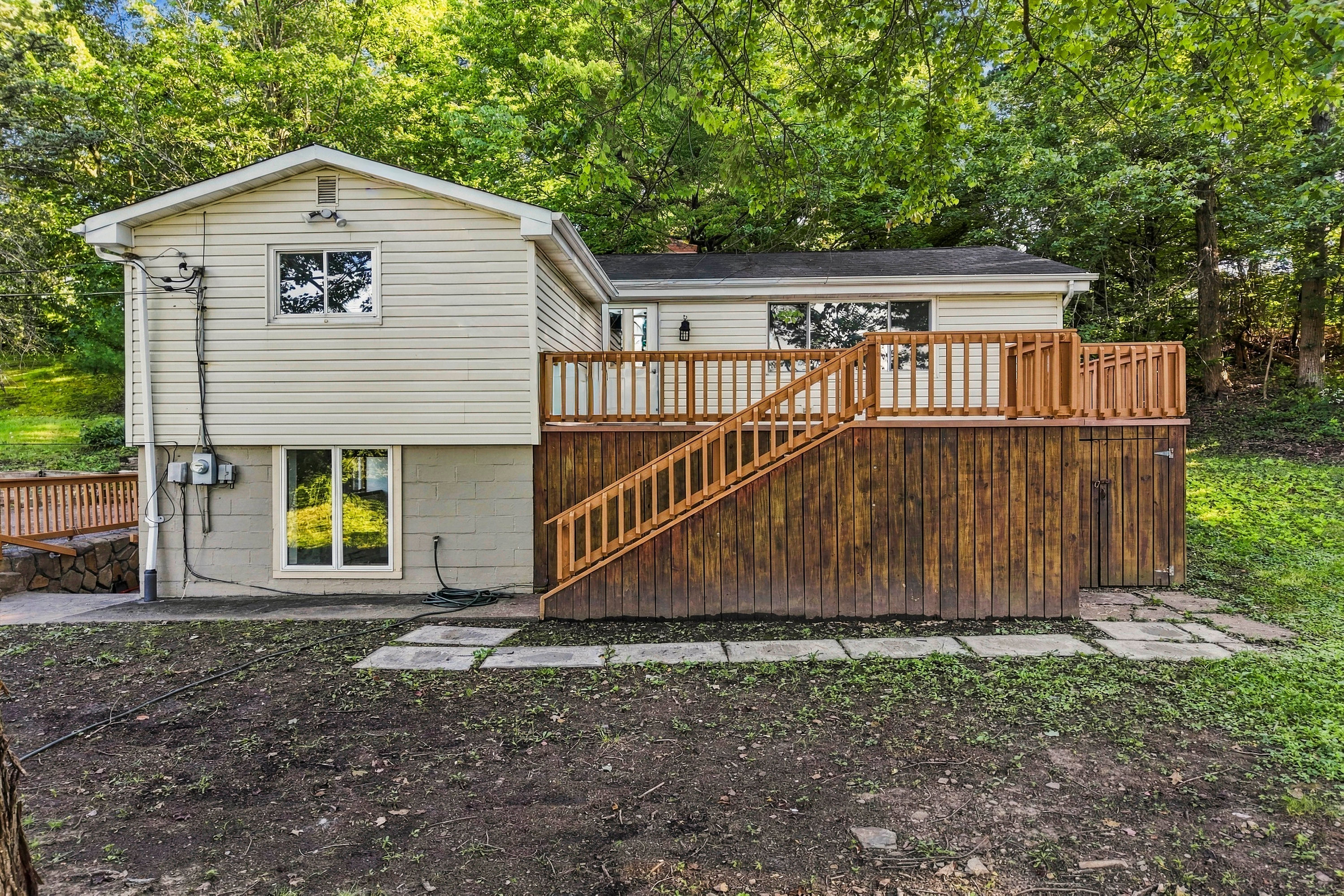  134 Becks Run Road, Coraopolis, PA 15108 - 物件實景