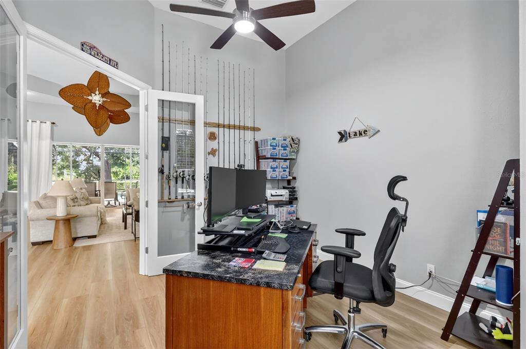 Bradenton, Florida, 34212, United States, 4 Bedrooms Bedrooms, ,3 BathroomsBathrooms,Residential,For Sale,1991075