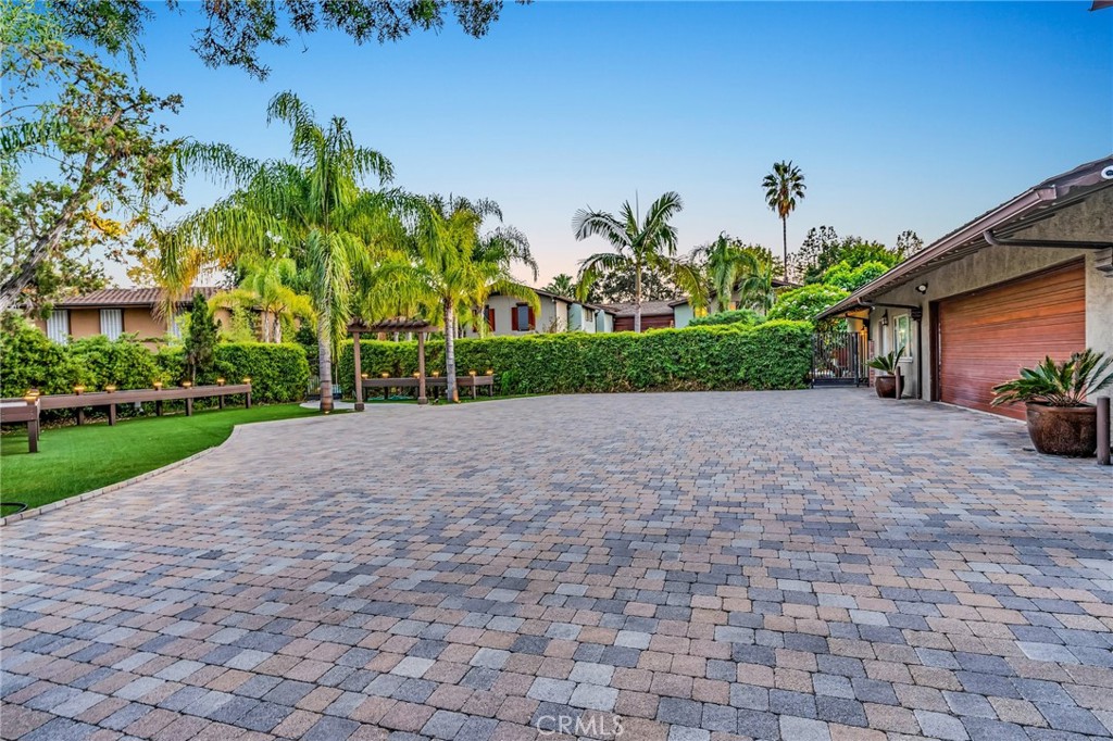 San Marino, California, 91108, United States, 5 Bedrooms Bedrooms, ,6 BathroomsBathrooms,Residential,For Sale,1686890