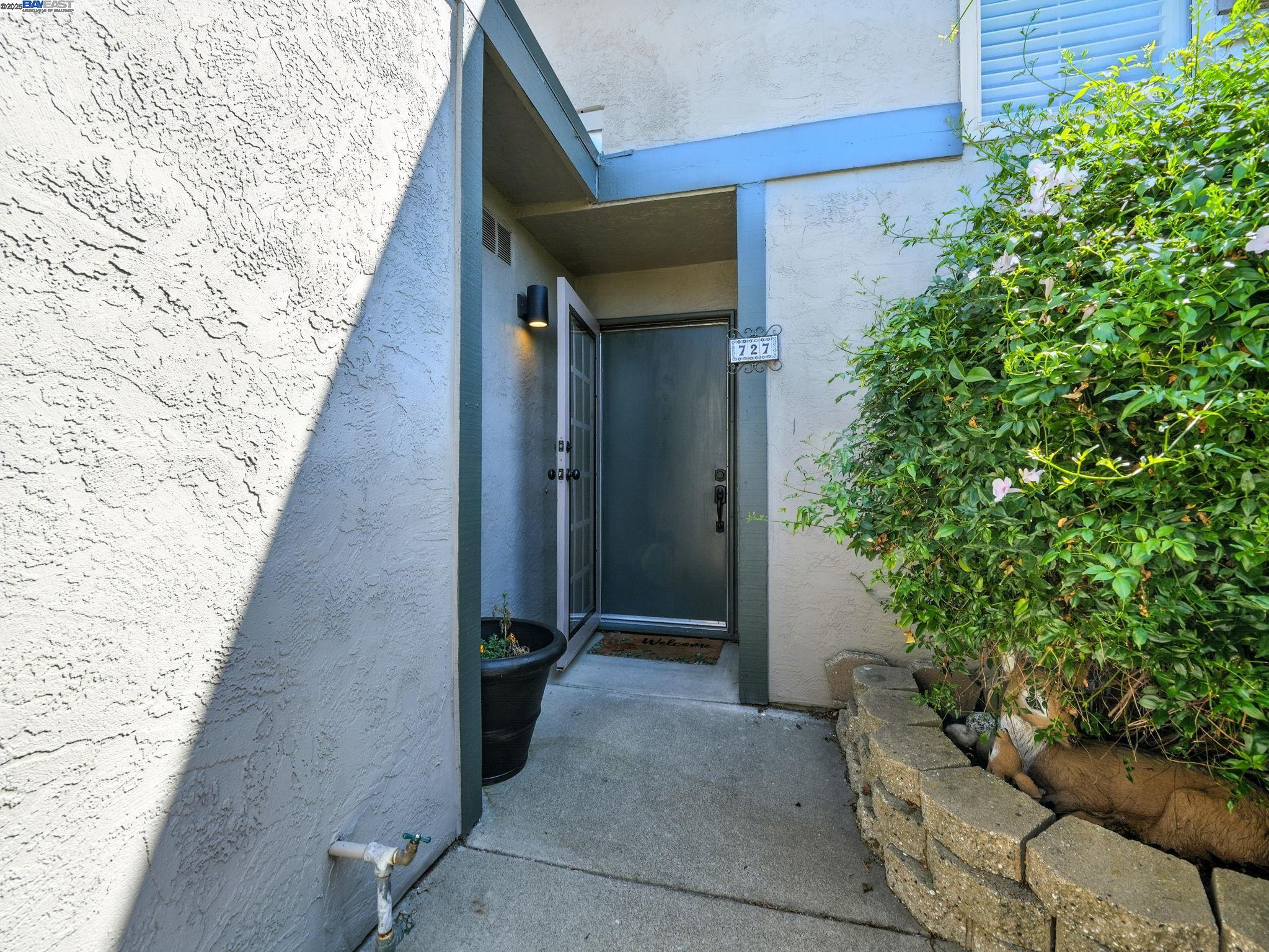 Livermore, California, 94551, United States, 2 Bedrooms Bedrooms, ,1 BathroomBathrooms,Residential,For Sale,1927441