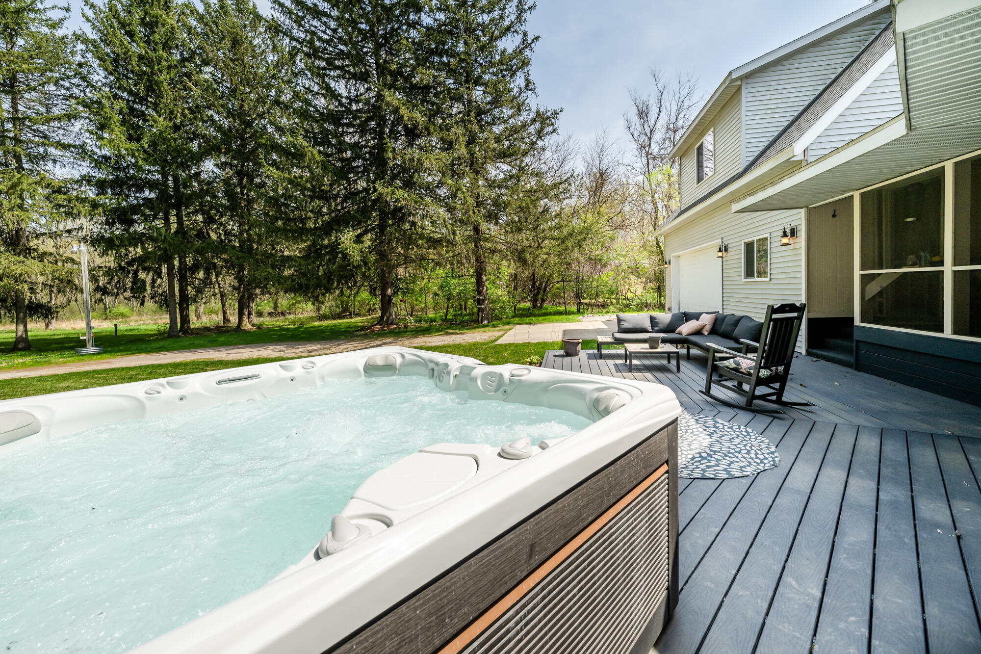 Bridgman, Michigan, 49106, United States, 6 Bedrooms Bedrooms, ,5 BathroomsBathrooms,Residential,For Sale,1921527