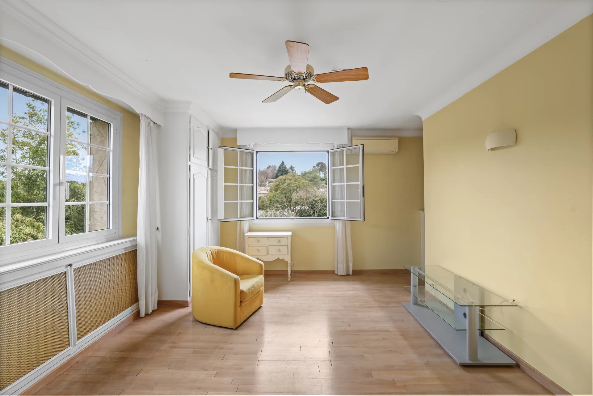 Mougins, Provence-Alpes-Côte d’Azur, 06250, FR, 5 Bedrooms Bedrooms, ,2 BathroomsBathrooms,Residential,For Sale,1960580