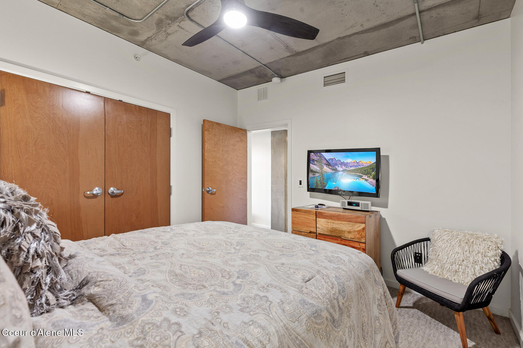 Coeur d'Alene, Idaho, 83814, United States, 2 Bedrooms Bedrooms, ,2 BathroomsBathrooms,Residential,For Sale,2007822