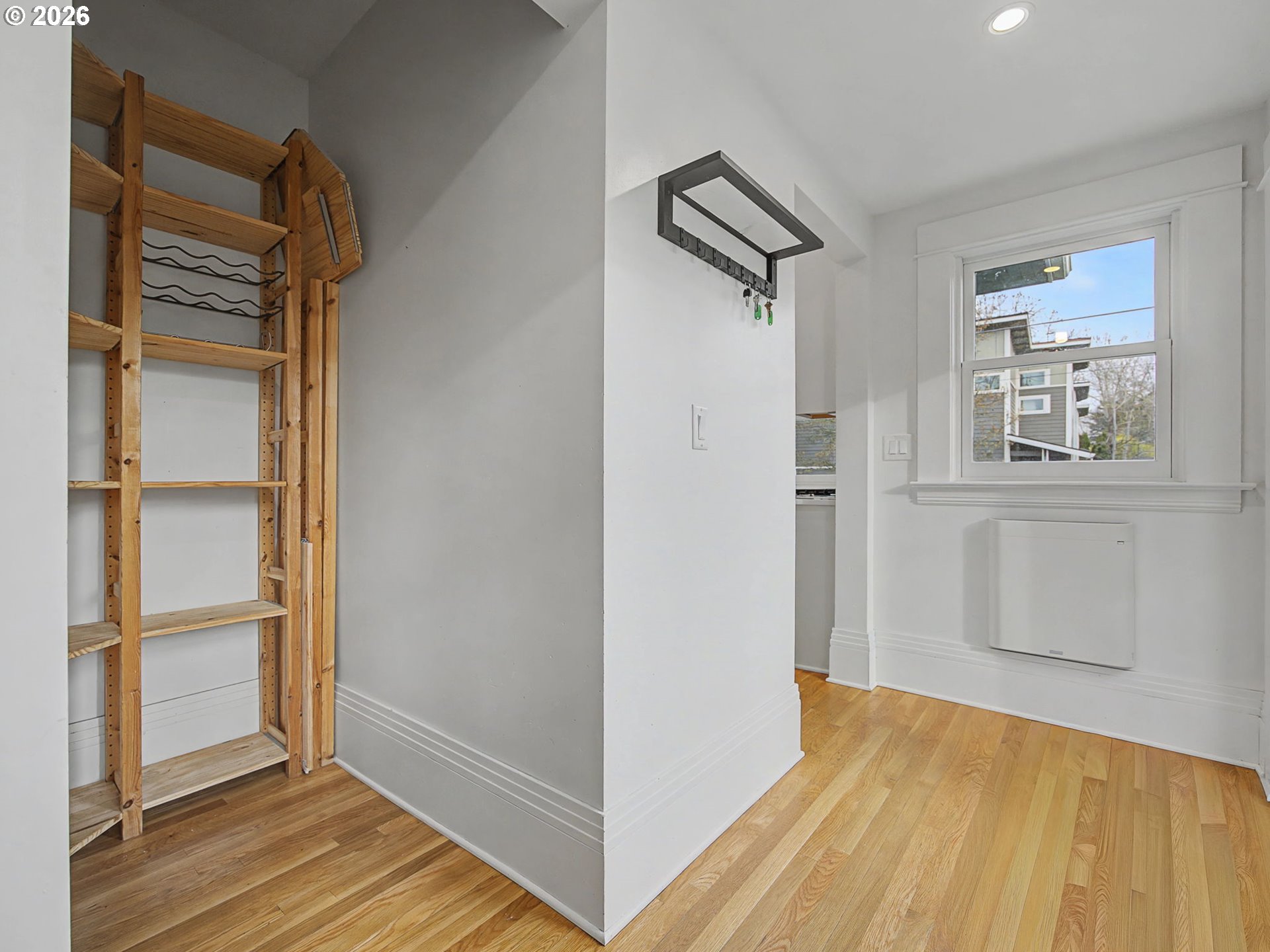 Portland, Oregon, 97212, United States, 5 Bedrooms Bedrooms, ,3 BathroomsBathrooms,Residential,For Sale,2043589