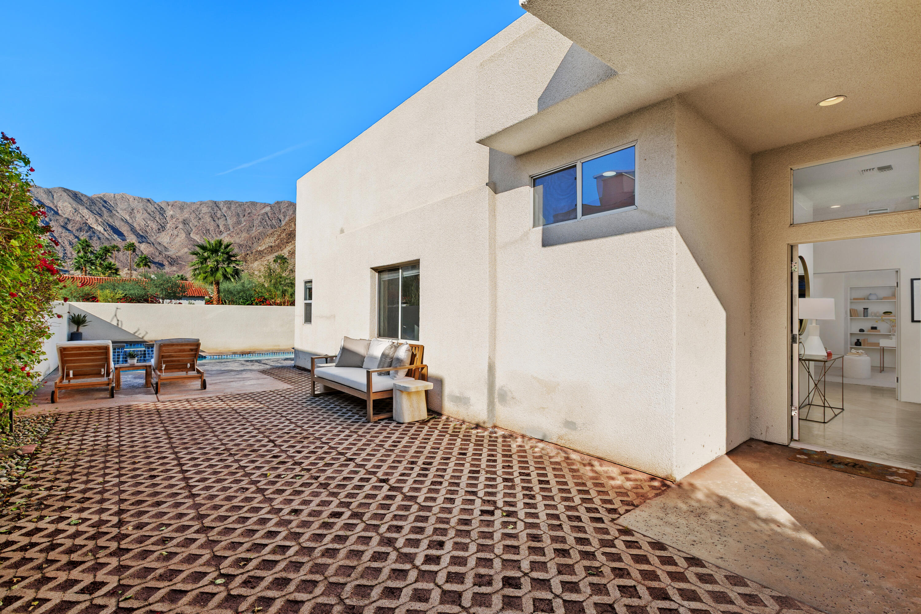 La Quinta, California, 92253, United States, 4 Bedrooms Bedrooms, ,1 BathroomBathrooms,Residential,For Sale,1999091