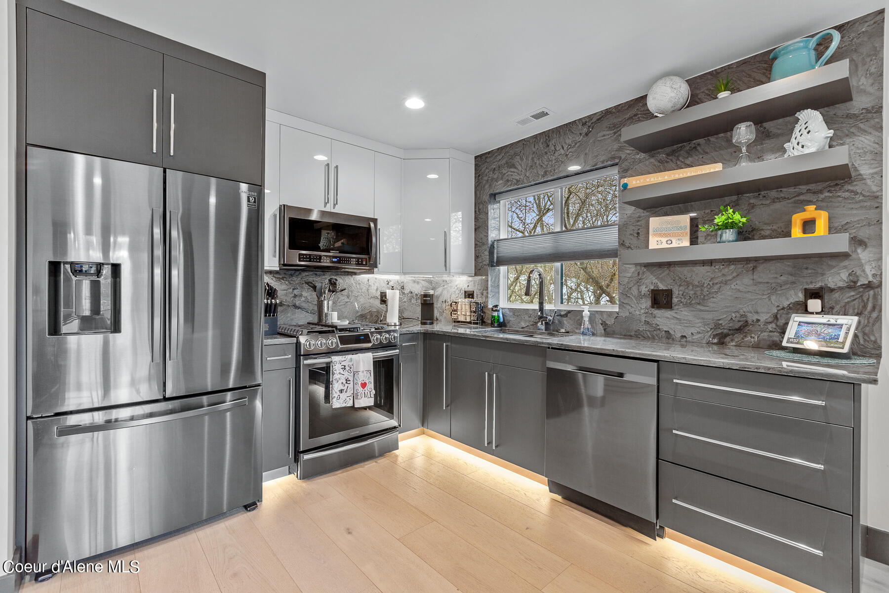 Coeur d'Alene, Idaho, 83814, United States, 4 Bedrooms Bedrooms, ,1 BathroomBathrooms,Residential,For Sale,1975946