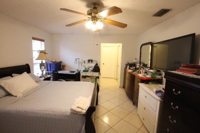 Lake Worth, Florida, 33463, United States, 4 Bedrooms Bedrooms, ,2 BathroomsBathrooms,Residential,For Sale,1928734