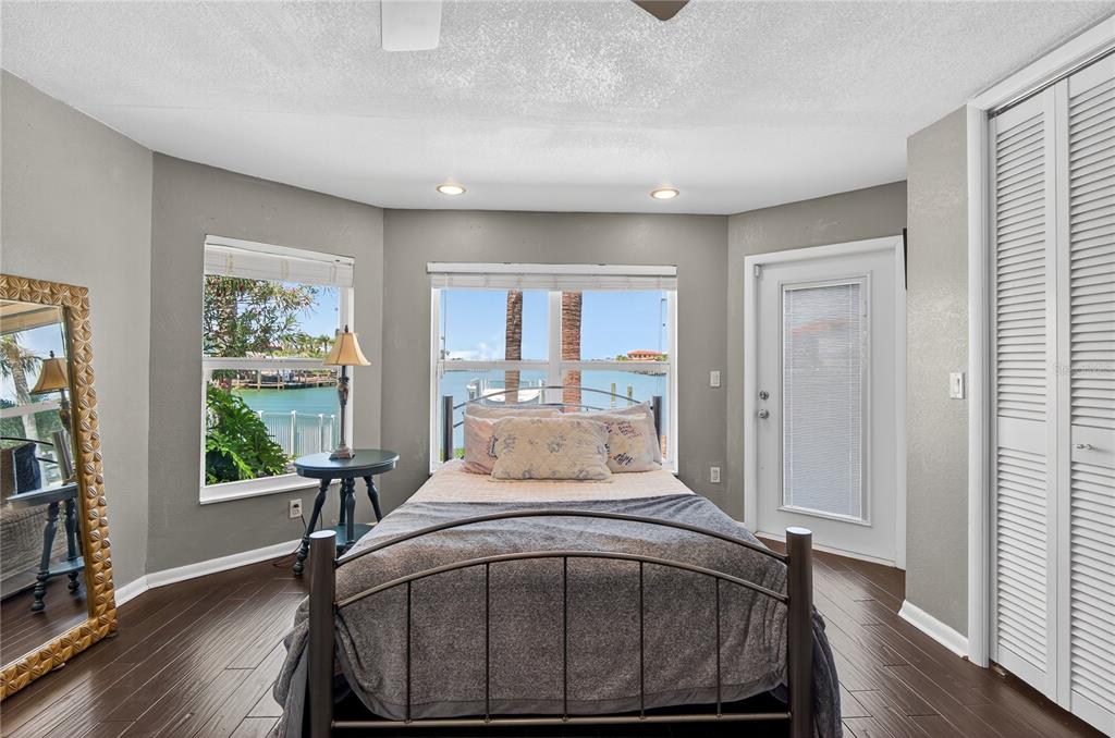 Clearwater Beach, Florida, 33767, United States, 4 Bedrooms Bedrooms, ,3 BathroomsBathrooms,Residential,For Sale,1849731