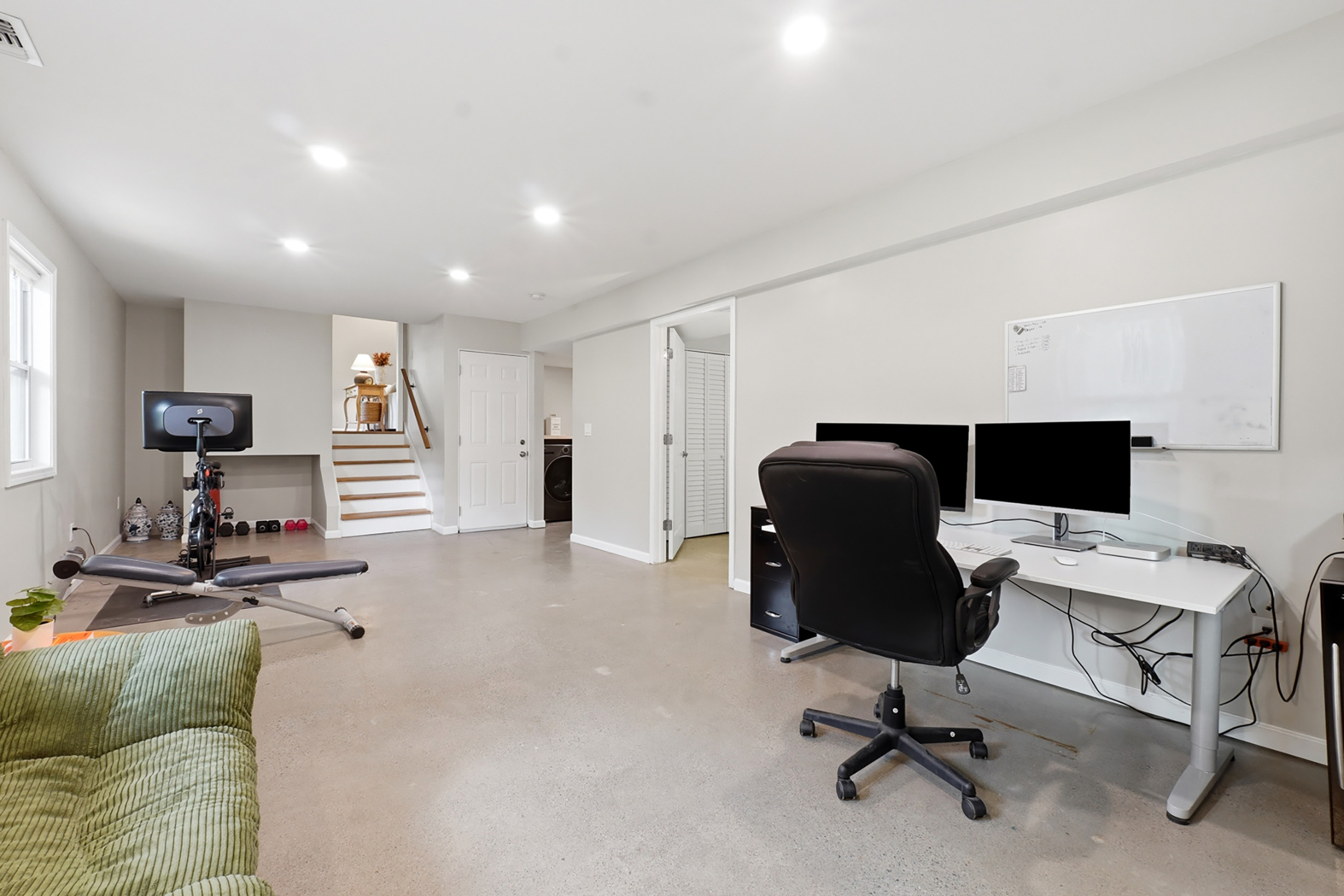  Lassiter HS Contemporary – Architectural Character Meets Thoughtful Renovation - 物件實景