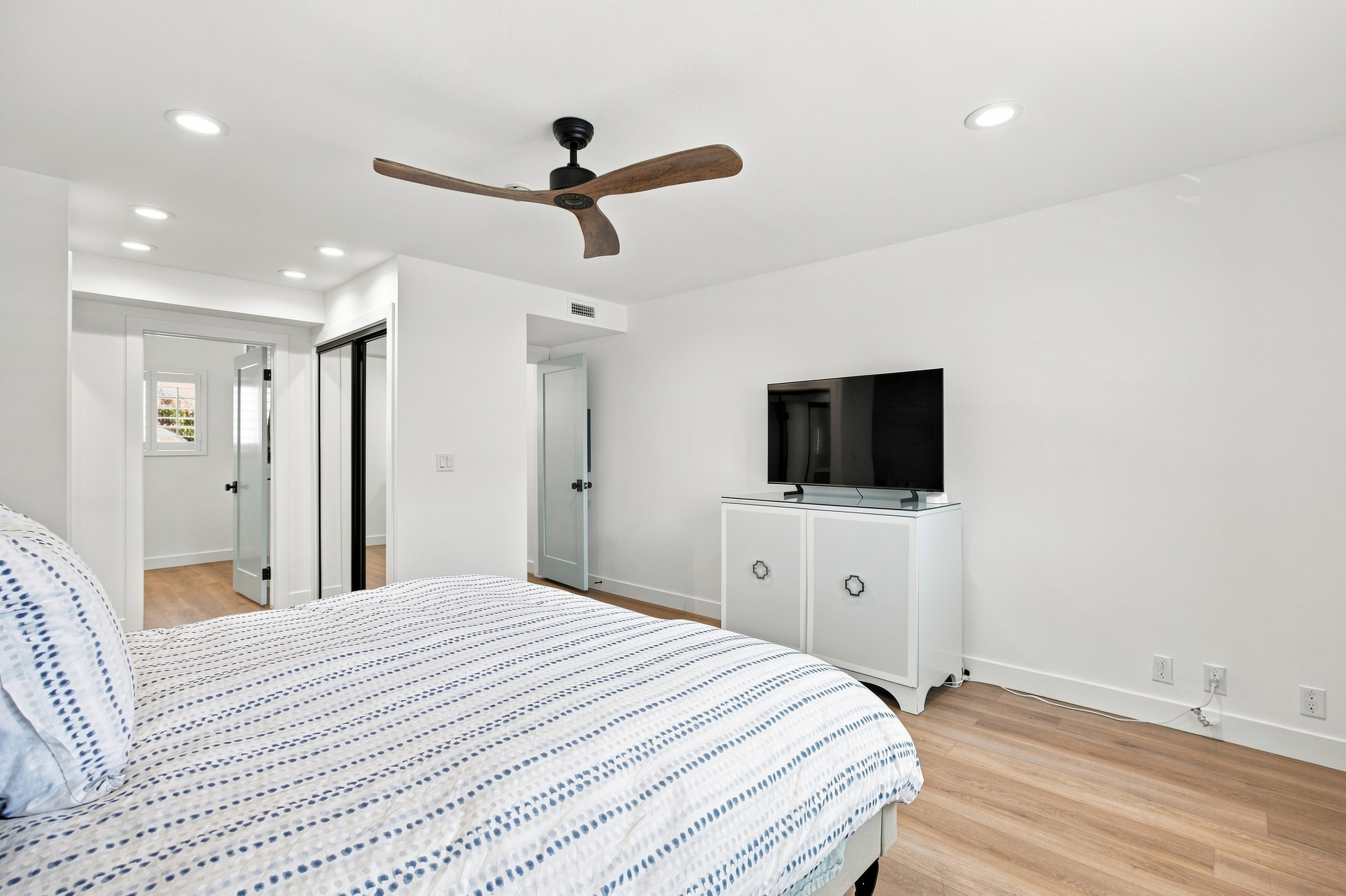  225 4th Street, Hermosa Beach, CA 90254 - 物件實景