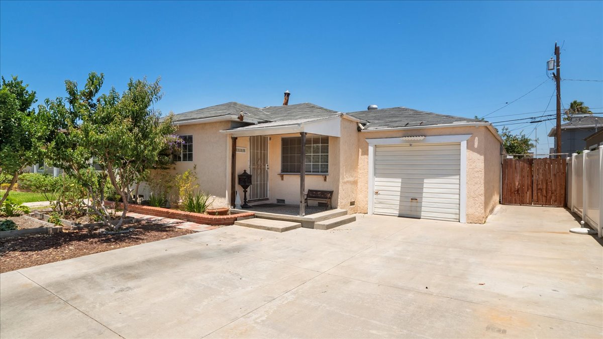 Gardena, California, 90249, United States, 3 Bedrooms Bedrooms, ,3 BathroomsBathrooms,Residential,For Sale,1937930