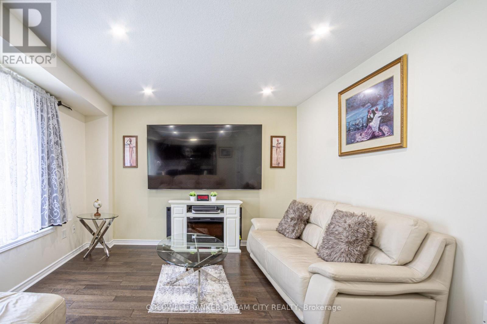 BRANTFORD, Ontario, N3T 0E6, CA, 3 Bedrooms Bedrooms, ,2 BathroomsBathrooms,Residential,For Sale,1903320
