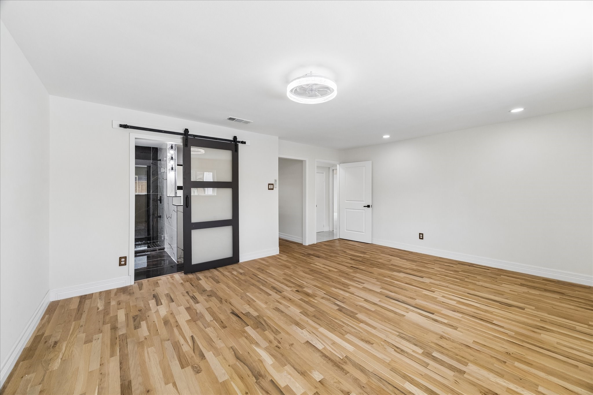  2302 Brooktree Drive - 物件實景