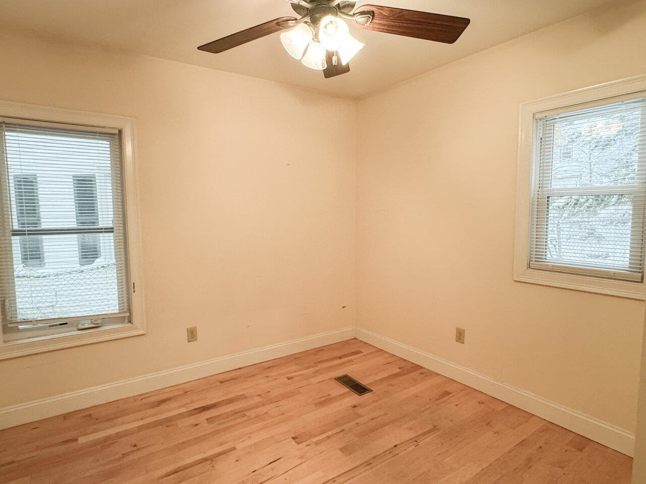 Burlington, Vermont, 05401, United States, ,Residential,For Sale,1990307