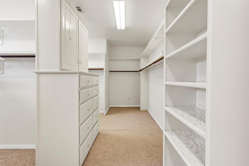 Arlington, Texas, 76006, United States, 4 Bedrooms Bedrooms, ,5 BathroomsBathrooms,Residential,For Sale,1976961