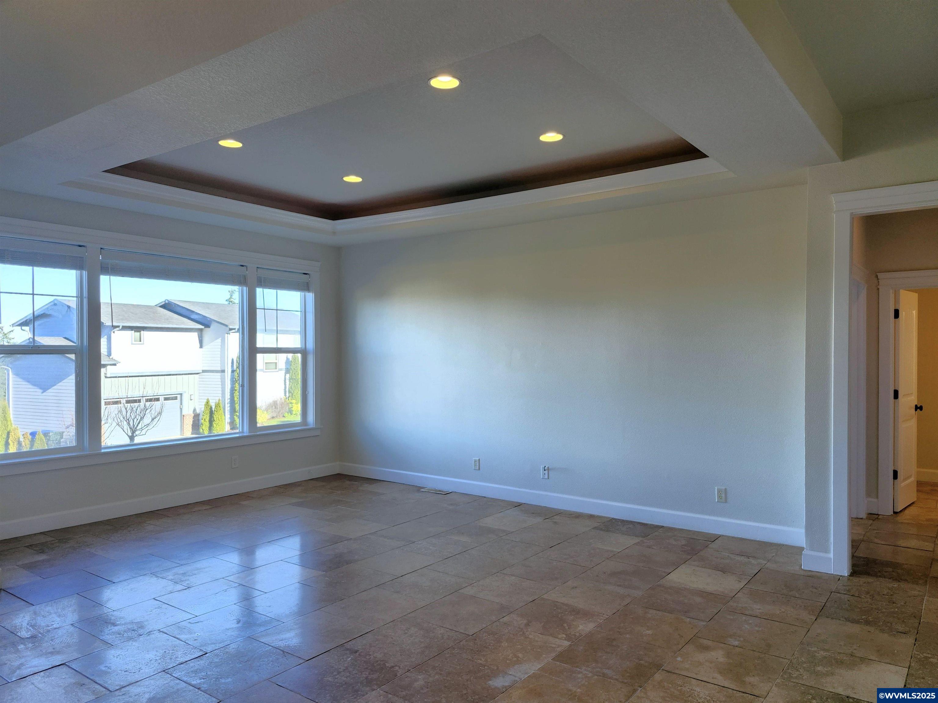 Salem, Oregon, 97304, United States, 4 Bedrooms Bedrooms, ,3 BathroomsBathrooms,Residential,For Sale,1840463