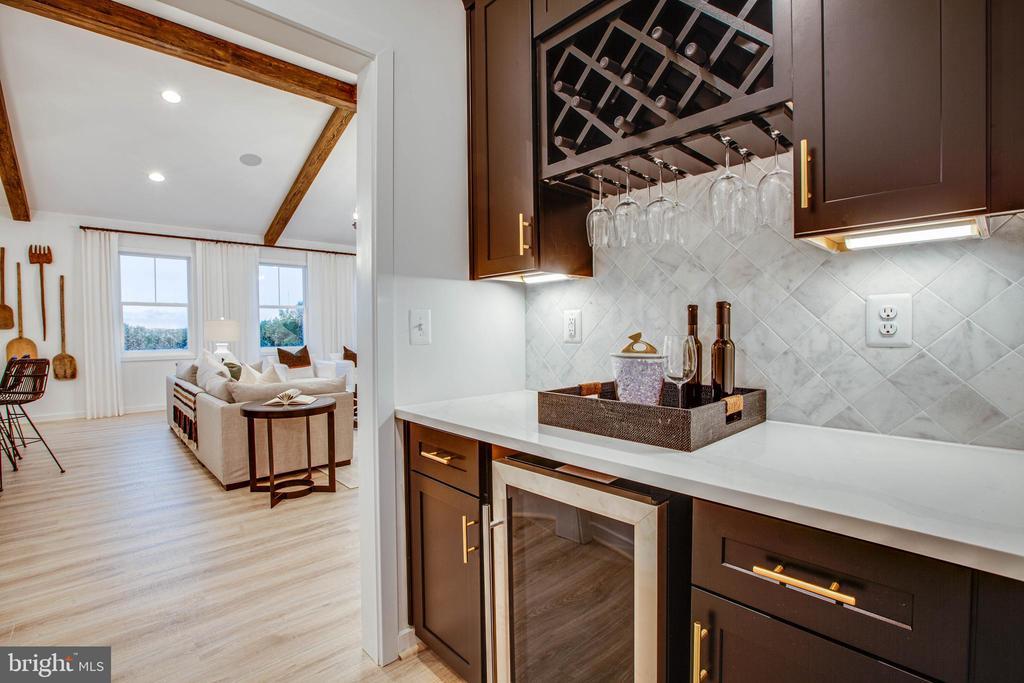 Fredericksburg, Virginia, 22408, United States, 3 Bedrooms Bedrooms, ,3 BathroomsBathrooms,Residential,For Sale,1850240