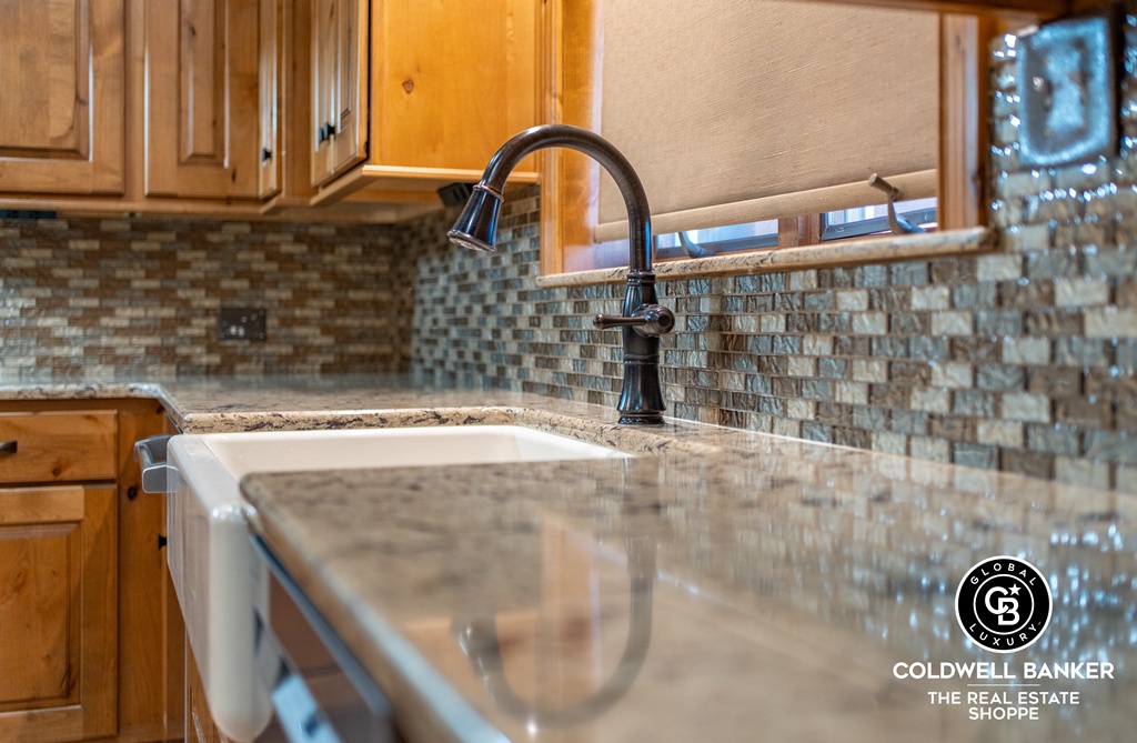 Garden City, Kansas, 67846, United States, 4 Bedrooms Bedrooms, ,Residential,For Sale,2003039