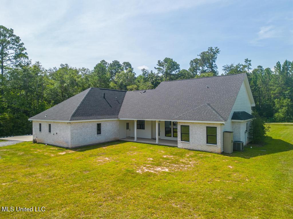 Gulfport, Mississippi, 39503, United States, 3 Bedrooms Bedrooms, ,2 BathroomsBathrooms,Residential,For Sale,1874572